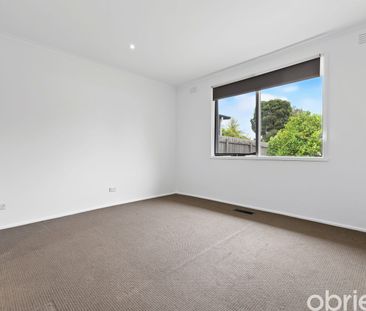Spacious Family Home - Photo 3