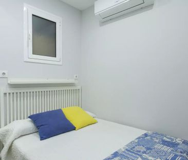 1-bedroom apartment for rent in Hostafrancs, Barcelona. - Photo 3