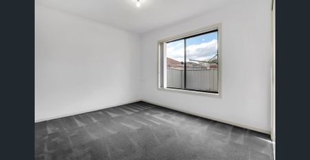 Great Family Living!! - Photo 4