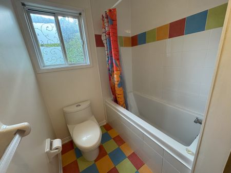 For Lease - 32 Ward Drive Unit# Upper, Barrie, Ontario - Photo 3