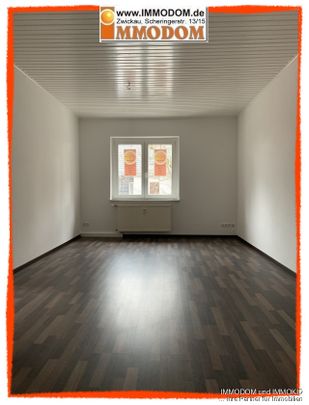 2-Zimmer-Dachwohnung ohne Schrägen mit begehbarem Kleiderschrank und PKW-Stellplatz im Hof zu vermieten! - Photo 1