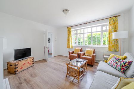 3 bedroom semi-detached house to rent - Photo 2
