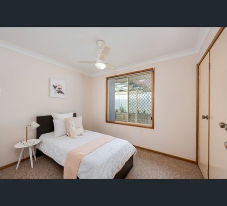 1/8 Deal Street, Mount Hutton, NSW 2290 - Photo 2