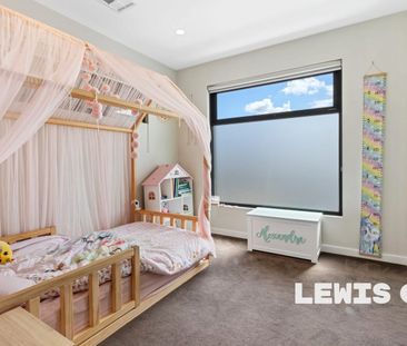 Modern Townhouse in Prime Location! - Photo 4