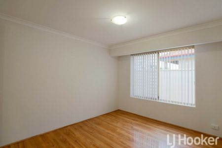 Fabulous Family Home in Dudley Park - Photo 4