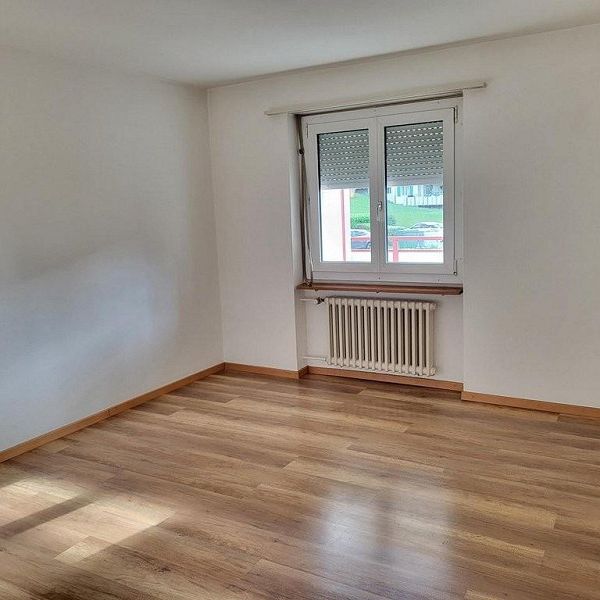 4-Zimmerwohnung an der Burgstr. 59 in Uster befristet bis 30.09.2027 - Photo 1