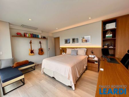 Duplex - Photo 5