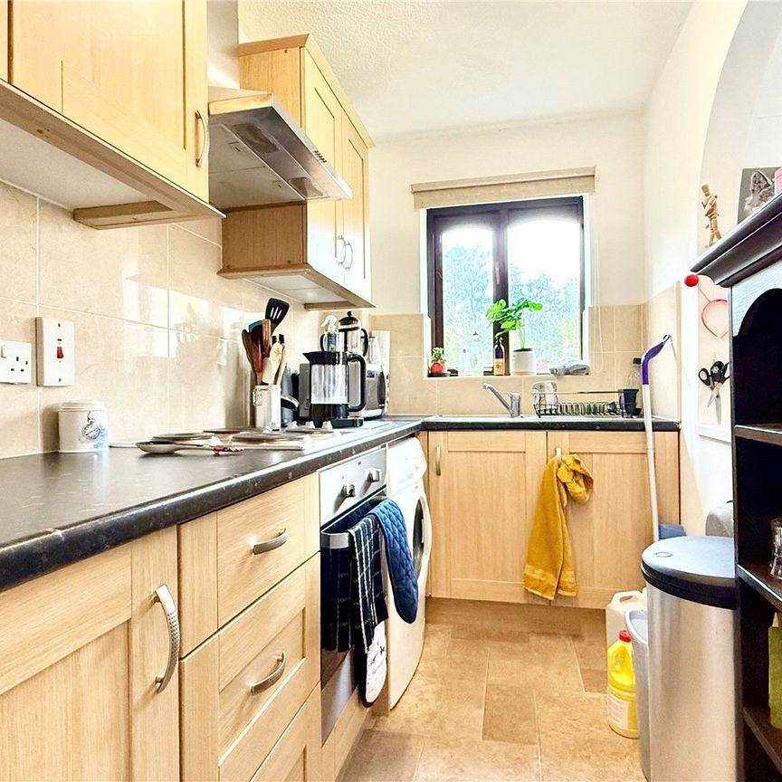 Morden Close, Bracknell Morden Close, Bracknell - Photo 1