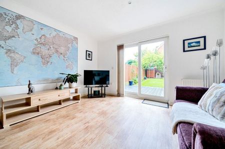 2 bedroom terraced house to rent - Photo 2