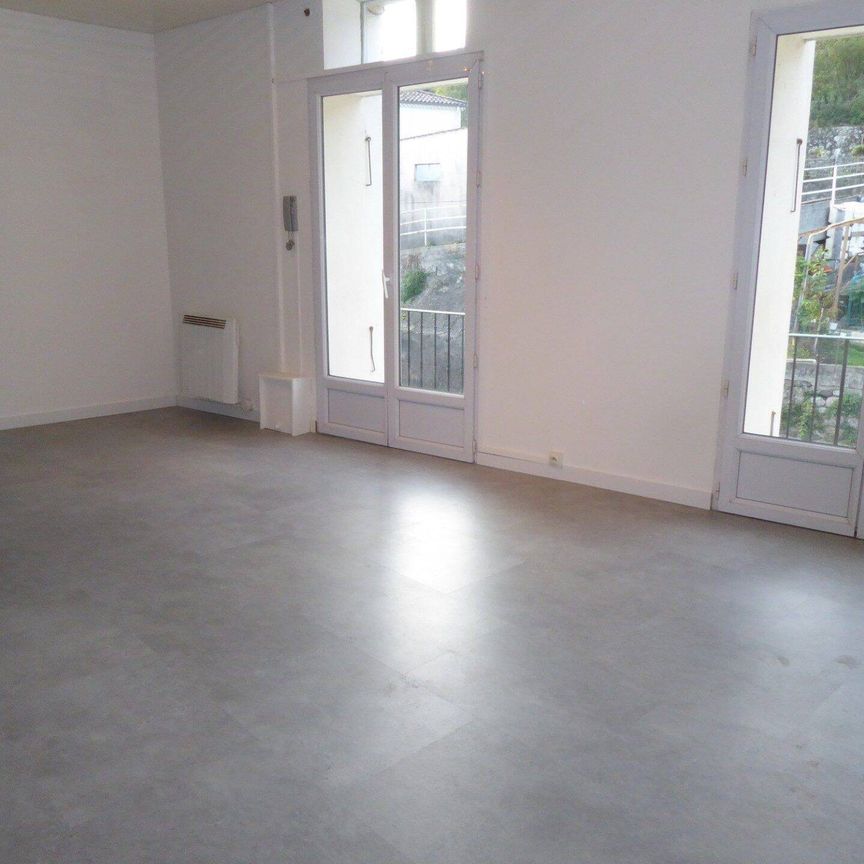 Location appartement 4 pièces 85.15 m² à Aubenas (07200) - Photo 1