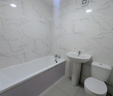 2 Beds - Apartment - - Photo 4