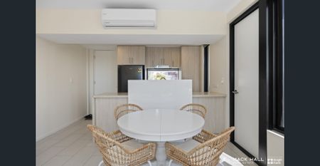 Furnished Stylish 2-Bedroom Apartment with Modern Comforts - Photo 4