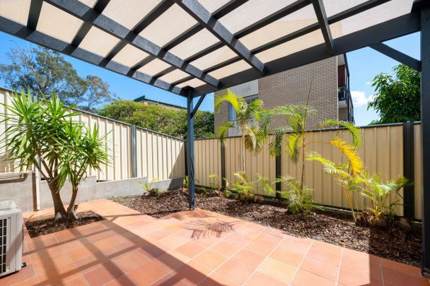 Unit 4/9 Carlton Street, - Photo 1