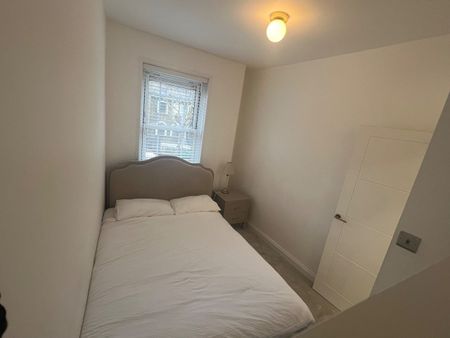 1 Bed Flat, Amersham Road, SE14 - Photo 4