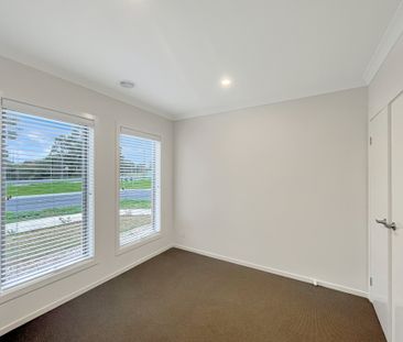 24-26 Massey Crescent, Curlewis - Photo 6