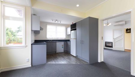 Tidy four bedroom home - Photo 5