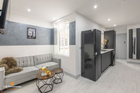38 Benn Street, Rugby - Photo 3