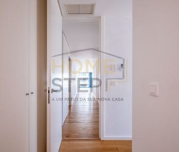 Av. Afonso de Albuquerque 240, 4400-204 Vila Nova de Gaia, Portugal... - Photo 1