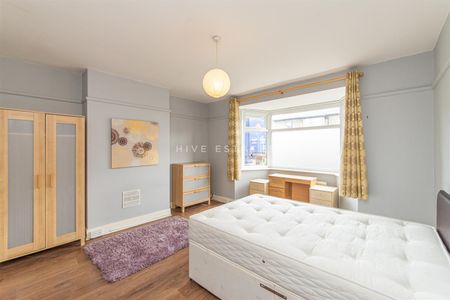 Chillingham Road, Heaton, Newcastle Upon Tyne - Photo 5