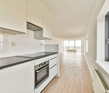 Te huur: Appartement Zonnebaarsstraat 49 in Hoogvliet Rotterdam - Foto 1