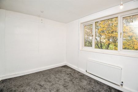 West Pinfold, Barnsley, Royston - Photo 3