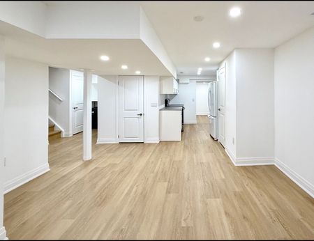 For Lease - 72 Laurier Avenue Unit# 72 Basement, Richmond Hill, Ontario - Photo 3