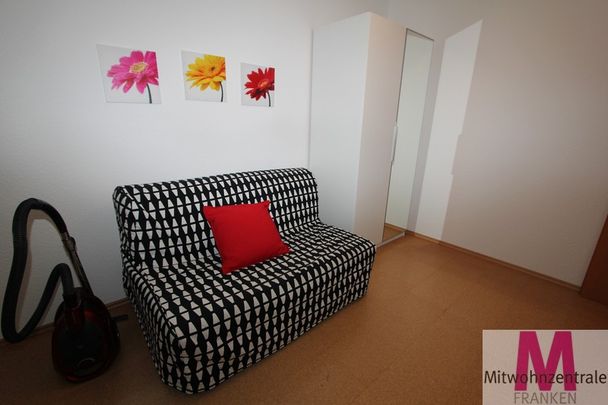 Modern möblierte 3-Zimmer Dachterrassen Wohnung in begehrter Lage - Photo 1