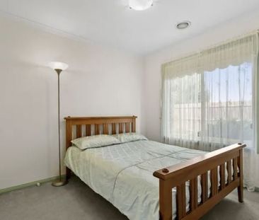 7 Magpie Close, Lara - Photo 1