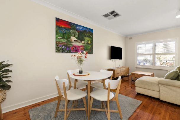 Furnished, Two Bedroom Unit in Highly Sought After Location - 6 months - Photo 1