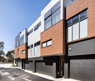 2/12-14 High St Rd, Ashburton VIC 3147 - Townhouse For Rent | Domain - Photo 5