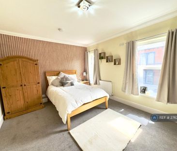 1 bedroom in a house share to rent - Photo 6