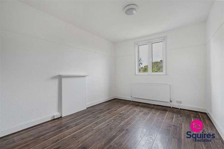 Sussex Ring, Woodside, N12 - Photo 2