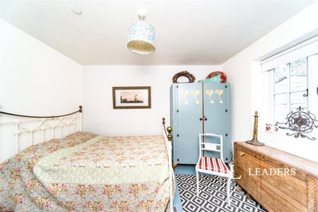 2 bedroom detached house to rent - Photo 3