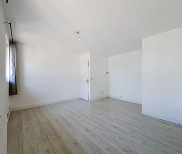 Location Appartement 2 pièces 47m² ROUEN 76000 - Photo 4