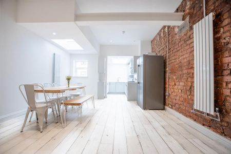 6 bedroom house to rent - Photo 2