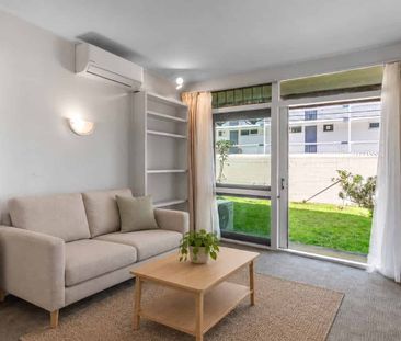 Easy Living in Mt Eden! - Photo 3
