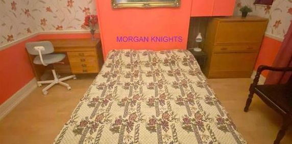 Eaton Road, Ilford, Ilford, IG1 - Photo 2