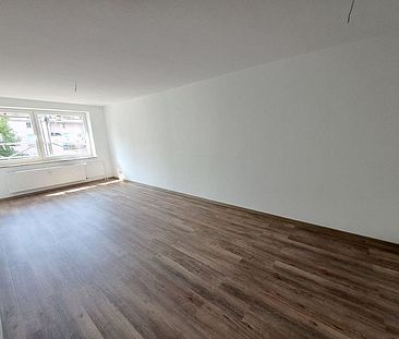 Mit Balkon! Individuelle 2-Zimmer-Wohnung in Bremerhaven-Lehe! - Foto 6