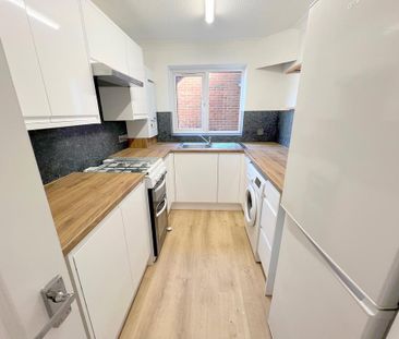 2 bedroom ground floor flat to rent - Photo 5