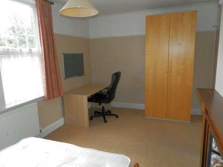 82 Bournbrook Road - Photo 3