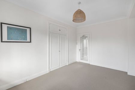 Sloane Court East, London, SW3 - Photo 3