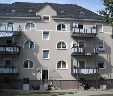 Renovierte 3 - Zimmer Wohnung mit Balkon in begehrter Stadtlage! - Photo 3