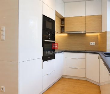 HERRYS - na prenájom 2-izbový byt, kompletná rekonštrukcia s teraso... - Photo 2