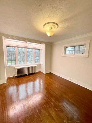 For Lease - 65 Lawrence Avenue Unit# Main, Toronto, Ontario - Photo 3