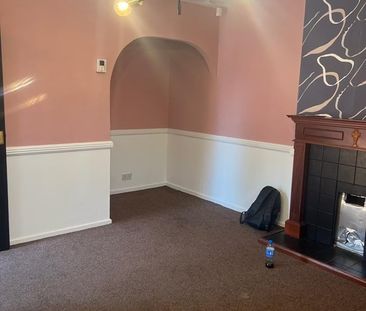 3 Bed Semi-Detached House, Hackle Street, M11 - Photo 6
