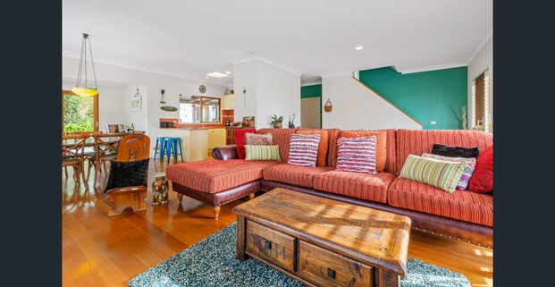 Spacious 4-Bedroom Home in Prime Mount Martha - Photo 1