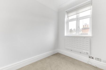 3 bedroom apartment to rent - Photo 4