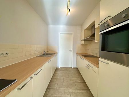 Appartement op centrale ligging te Sint-Andries - Foto 2