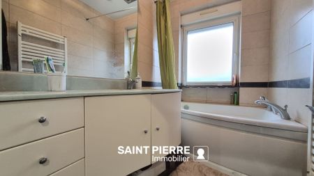 Location Appartement 3 pièces 81m² MOULINS LES METZ 57160 - Photo 2