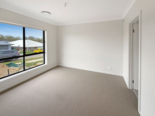 BRAND NEW 4 BEDROOM DUPLEX - Photo 1